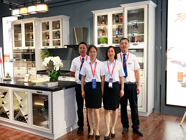 固家-團(tuán)隊(duì)展會(huì)合影 固家-團(tuán)隊(duì)展會(huì)合影